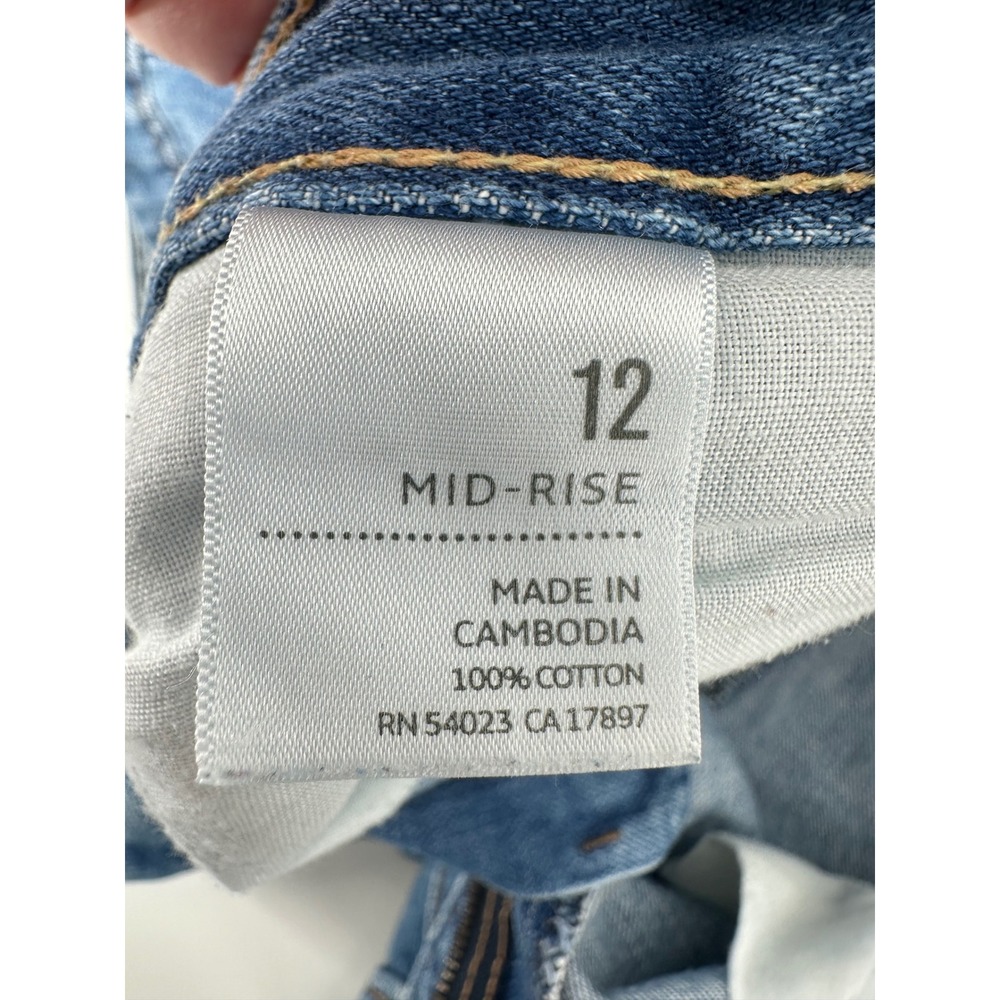 Y2K Old Navy Womens Mid-Rise Denim Shorts Size 12 Blue 100% Cotton Cuffed Hem - Picture 3 of 10